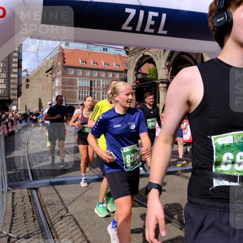 13.09.2026 - 21. swb-Marathon Bremen Tim E. http://msf.ph/oto/10389503 13.09.2026 13:32:05 Ziel 310, 578, 846, 3115, 3205, 3239, 3244, 3278, 3858, 3989, 4030, 4164, 4998, 5158, 5325, 5363, 5426, 5899, 6062, 6100, 6193, 6213, 6354, 6602, 7242, 7260, 7608, 7790, 7941, 7964, 8048, 8078, 8166, 8206, 8247, 8970, 9016, 9033, 9188, 9568, 9785, 9914, 13151, 13231 meine-sportfotos.de