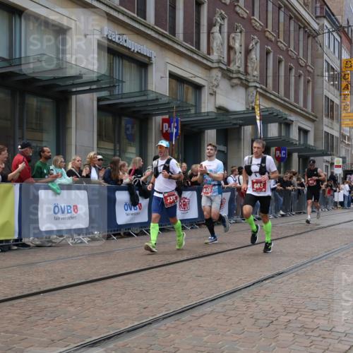 13.09.2026 - 21. swb-Marathon Bremen Strokosch-Dieckow http://msf.ph/oto/10389505 13.09.2026 13:00:14 Ziel 371, 453, 1136, 1550, 1754, 2141, 2683, 4904, 5776, 603, 671, 735, 912, 1571, 1758, 1911, 1930, 7015, 7170, 8689, 9153 meine-sportfotos.de