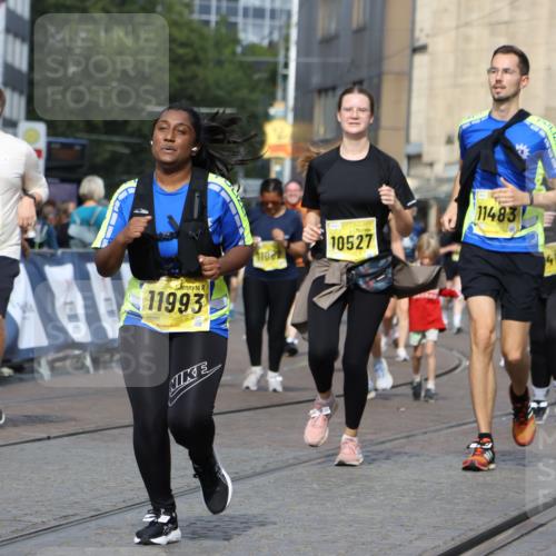 13.09.2026 - 21. swb-Marathon Bremen Strokosch-Dieckow http://msf.ph/oto/10389514 13.09.2026 11:11:08 Ziel 10148, 10163, 10461, 10462, 10547, 10792, 10911, 11043, 11047, 11309, 11327, 11335, 11465, 11513, 11583, 11736, 11756, 11846, 10419, 10611, 11036, 11062, 11216, 11231, 11458, 11679, 11745, 11870, 12126, 12148, 12396 meine-sportfotos.de
