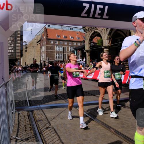 13.09.2026 - 21. swb-Marathon Bremen Tim E. http://msf.ph/oto/10389549 13.09.2026 13:32:09 Ziel 578, 846, 2934, 3115, 3205, 3239, 3244, 3278, 3946, 3989, 4030, 4164, 4979, 4998, 5158, 5325, 5363, 5899, 6062, 6100, 6116, 6193, 6213, 6354, 6602, 7242, 7260, 7790, 7964, 8048, 8078, 8166, 8206, 8247, 8610, 8970, 9016, 9033, 9188, 9568, 9785, 9914, 13151, 13231 meine-sportfotos.de