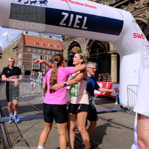 13.09.2026 - 21. swb-Marathon Bremen Tim E. http://msf.ph/oto/10389570 13.09.2026 13:32:11 Ziel 578, 846, 2934, 3115, 3205, 3239, 3244, 3278, 3946, 3989, 4030, 4979, 4998, 5158, 5325, 5363, 5899, 6100, 6116, 6193, 6213, 6354, 6602, 7242, 7260, 7526, 7790, 7964, 8048, 8078, 8166, 8206, 8247, 8610, 8970, 9016, 9033, 9188, 9568, 9640, 9785, 9914, 13151, 13231 meine-sportfotos.de