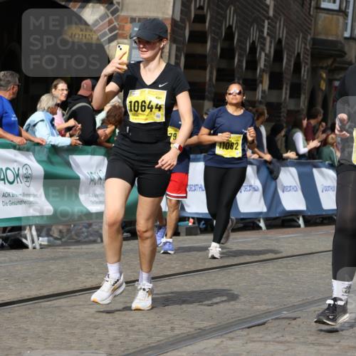 13.09.2026 - 21. swb-Marathon Bremen Strokosch-Dieckow http://msf.ph/oto/10389578 13.09.2026 11:11:15 Ziel 10148, 10163, 10461, 10462, 10527, 10547, 10653, 10792, 10841, 10911, 11043, 11237, 11327, 11335, 11465, 11483, 11513, 11691, 11756, 11993, 12401, 10546, 11036, 11216, 11231, 11289, 11458, 11702, 11870, 12126, 12148, 12220, 12464, 12508 meine-sportfotos.de