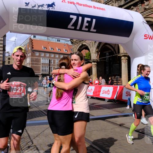 13.09.2026 - 21. swb-Marathon Bremen Tim E. http://msf.ph/oto/10389592 13.09.2026 13:32:12 Ziel 578, 846, 2934, 3115, 3205, 3239, 3244, 3278, 3946, 3989, 4030, 4797, 4979, 4998, 5158, 5325, 5363, 5899, 6116, 6213, 6354, 7242, 7260, 7526, 7790, 7964, 8048, 8078, 8166, 8247, 8610, 8970, 9016, 9033, 9188, 9640, 9785, 9914, 13151, 13231 meine-sportfotos.de