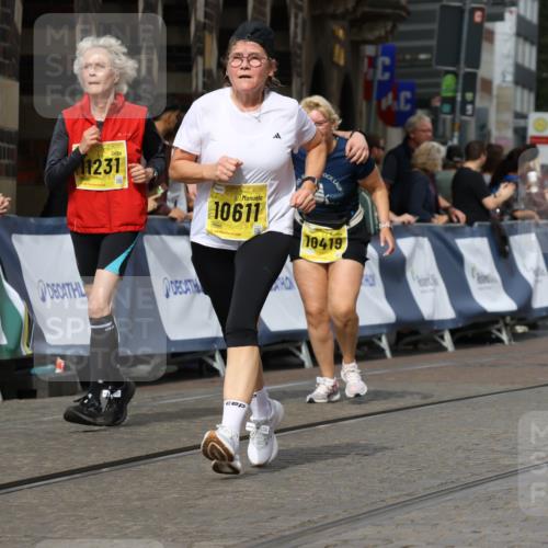 13.09.2026 - 21. swb-Marathon Bremen Strokosch-Dieckow http://msf.ph/oto/10389652 13.09.2026 11:11:21 Ziel 10148, 10163, 10313, 10527, 10547, 10644, 10653, 10792, 10841, 11043, 11062, 11141, 11237, 11335, 11483, 11679, 11691, 11756, 11993, 12401, 12507, 10155, 10510, 10511, 10546, 10977, 11036, 11216, 11289, 11533, 11702, 11870, 12126, 12220, 12286, 12311, 12336, 12464, 12508 meine-sportfotos.de