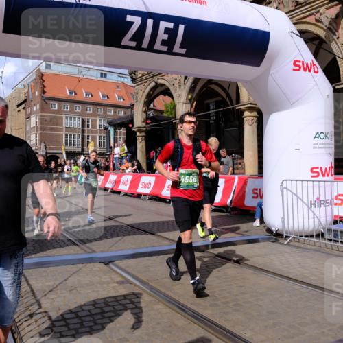 13.09.2026 - 21. swb-Marathon Bremen Tim E. http://msf.ph/oto/10389653 13.09.2026 13:32:31 Ziel 287, 1369, 2310, 2910, 3402, 3441, 3650, 3922, 4057, 4471, 4566, 4655, 4797, 4835, 5628, 6258, 6475, 6857, 6875, 7150, 7182, 7553, 7572, 7818, 8632, 9198, 9283, 9394, 9779, 13029, 13182, 13244 meine-sportfotos.de