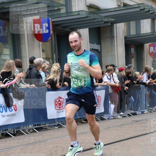 13.09.2026 - 21. swb-Marathon Bremen Strokosch-Dieckow http://msf.ph/oto/10389654 13.09.2026 13:00:36 Ziel 371, 6359, 8749, 9849, 453, 671, 1136, 1550, 1754, 2141, 2683, 4904, 5776, 7015 meine-sportfotos.de