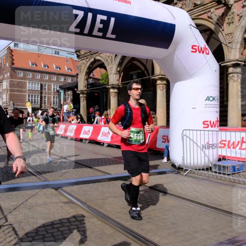 13.09.2026 - 21. swb-Marathon Bremen Tim E. http://msf.ph/oto/10389658 13.09.2026 13:32:32 Ziel 287, 1369, 2310, 2910, 3402, 3441, 3650, 3922, 4057, 4471, 4566, 4655, 4797, 4835, 5628, 6258, 6475, 6781, 6857, 6875, 6900, 7150, 7182, 7553, 7572, 7818, 8632, 9198, 9283, 9394, 9719, 9779, 13029, 13182, 13244 meine-sportfotos.de