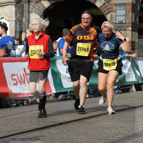13.09.2026 - 21. swb-Marathon Bremen Strokosch-Dieckow http://msf.ph/oto/10389667 13.09.2026 11:11:24 Ziel 10163, 10313, 10527, 10611, 10644, 10653, 10792, 10841, 11043, 11062, 11141, 11237, 11483, 11679, 11691, 11993, 12396, 12401, 12507, 10155, 10510, 10511, 10546, 10552, 10977, 11239, 11289, 11533, 11702, 11927, 12082, 12220, 12286, 12311, 12336, 12508, 12553 meine-sportfotos.de