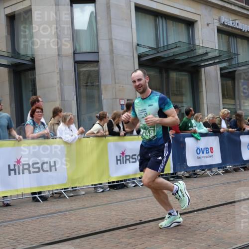 13.09.2026 - 21. swb-Marathon Bremen Strokosch-Dieckow http://msf.ph/oto/10389669 13.09.2026 13:00:37 Ziel 371, 6359, 8749, 9849, 371, 453, 1136, 1550, 1754, 2141, 2683, 4904, 5776, 7015 meine-sportfotos.de