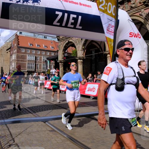 13.09.2026 - 21. swb-Marathon Bremen Tim E. http://msf.ph/oto/10389695 13.09.2026 13:32:46 Ziel 287, 1687, 2292, 2293, 2910, 2992, 3354, 3402, 3429, 3441, 3878, 3922, 4263, 4323, 4380, 4471, 4655, 4835, 5281, 6518, 6593, 6760, 6781, 6900, 7150, 7173, 7572, 7990, 8632, 8957, 9040, 9151, 9175, 9198, 9283, 9719, 9779, 13208, 13244 meine-sportfotos.de