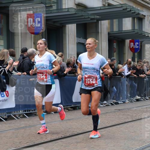 13.09.2026 - 21. swb-Marathon Bremen Strokosch-Dieckow http://msf.ph/oto/10389701 13.09.2026 13:00:42 Ziel 1619, 5663, 6359, 8749, 9849, 371, 453, 1136, 1550, 1754, 2141, 2683, 4904, 5776 meine-sportfotos.de