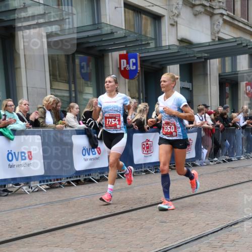13.09.2026 - 21. swb-Marathon Bremen Strokosch-Dieckow http://msf.ph/oto/10389705 13.09.2026 13:00:42 Ziel 1619, 5663, 6359, 8749, 9849, 371, 453, 1136, 1550, 1754, 2141, 2683, 4904, 5776 meine-sportfotos.de