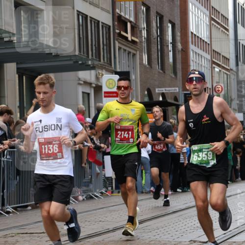 13.09.2026 - 21. swb-Marathon Bremen Strokosch-Dieckow http://msf.ph/oto/10389716 13.09.2026 13:00:44 Ziel 1619, 3019, 5663, 6359, 8749, 9849, 371, 453, 1136, 1550, 1754, 2141, 4904 meine-sportfotos.de