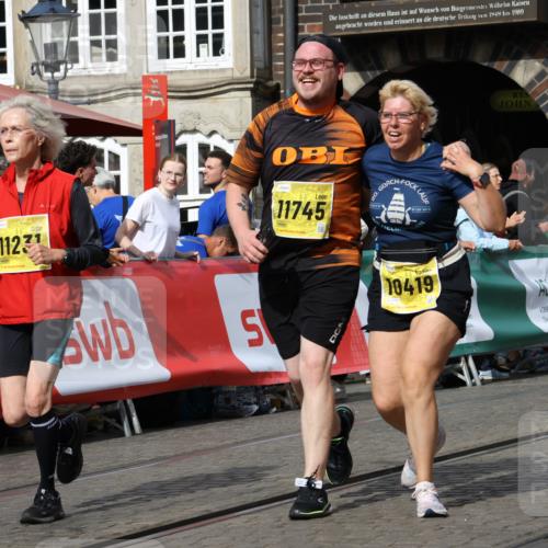 13.09.2026 - 21. swb-Marathon Bremen Strokosch-Dieckow http://msf.ph/oto/10389722 13.09.2026 11:11:25 Ziel 10313, 10527, 10611, 10644, 10653, 10792, 10841, 11043, 11062, 11141, 11237, 11483, 11679, 11691, 11993, 12396, 12401, 12507, 10155, 10510, 10511, 10546, 10552, 10977, 11239, 11289, 11533, 11702, 11927, 12082, 12220, 12286, 12311, 12336, 12508, 12553 meine-sportfotos.de