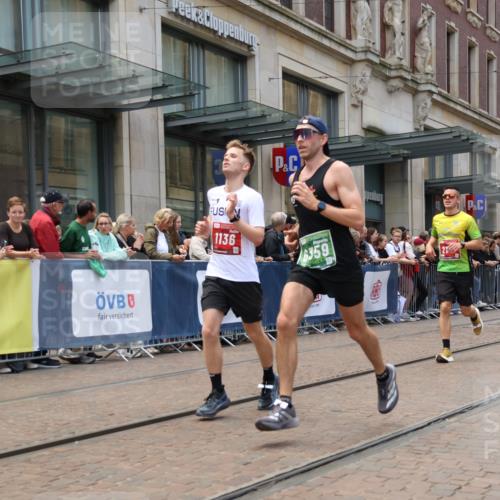 13.09.2026 - 21. swb-Marathon Bremen Strokosch-Dieckow http://msf.ph/oto/10389738 13.09.2026 13:00:46 Ziel 1619, 3019, 5663, 6359, 9849, 371, 453, 1136, 1550, 1754, 2141, 4904, 8749, 9849 meine-sportfotos.de