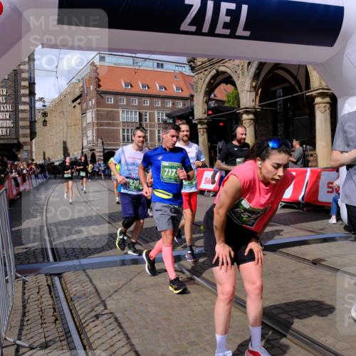 13.09.2026 - 21. swb-Marathon Bremen Tim E. http://msf.ph/oto/10389747 13.09.2026 13:32:51 Ziel 1437, 1687, 2292, 2293, 2611, 2992, 3354, 3402, 3429, 3441, 3878, 3895, 4263, 4323, 4380, 4471, 4862, 5281, 5398, 6518, 6583, 6593, 6718, 6760, 6781, 6900, 7016, 7173, 7466, 7758, 7990, 8344, 8957, 9040, 9151, 9175, 9719, 9779, 13208 meine-sportfotos.de