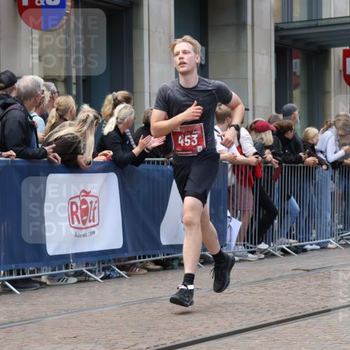 13.09.2026 - 21. swb-Marathon Bremen Strokosch-Dieckow http://msf.ph/oto/10389765 13.09.2026 13:00:48 Ziel 1619, 3019, 4328, 5663, 6359, 371, 453, 1136, 1550, 1754, 2141, 4904, 8749, 9849 meine-sportfotos.de