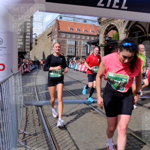 13.09.2026 - 21. swb-Marathon Bremen Tim E. http://msf.ph/oto/10389771 13.09.2026 13:32:54 Ziel 1437, 1687, 2292, 2293, 2611, 2992, 3354, 3429, 3878, 3895, 4263, 4323, 4380, 4862, 5281, 5398, 5581, 5657, 6518, 6583, 6593, 6718, 6760, 7016, 7173, 7466, 7758, 7990, 8344, 8367, 8957, 9040, 9175, 13208 meine-sportfotos.de