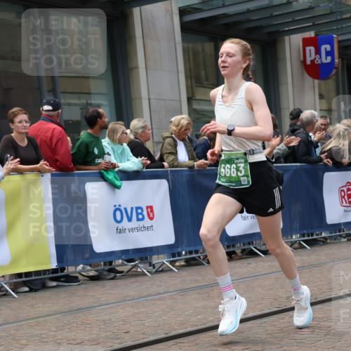 13.09.2026 - 21. swb-Marathon Bremen Strokosch-Dieckow http://msf.ph/oto/10389805 13.09.2026 13:00:56 Ziel 1411, 1619, 3019, 4328, 5663, 5996, 371, 453, 2141, 4904, 6359, 8749, 9849 meine-sportfotos.de