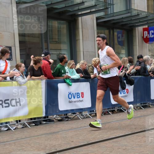 13.09.2026 - 21. swb-Marathon Bremen Strokosch-Dieckow http://msf.ph/oto/10389830 13.09.2026 13:00:59 Ziel 1411, 1619, 3019, 4118, 4328, 5663, 5996, 371, 453, 6359, 8749, 9849 meine-sportfotos.de