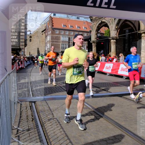 13.09.2026 - 21. swb-Marathon Bremen Tim E. http://msf.ph/oto/10389833 13.09.2026 13:33:10 Ziel 891, 1532, 2638, 3167, 3404, 3773, 3895, 3902, 4194, 4233, 5009, 5090, 5581, 5657, 5706, 6018, 6718, 6786, 6941, 7016, 7466, 7756, 7758, 8367, 8506, 9292, 9406, 9745, 9829, 10048, 13039, 13146, 13164, 13232, 13234, 13247 meine-sportfotos.de