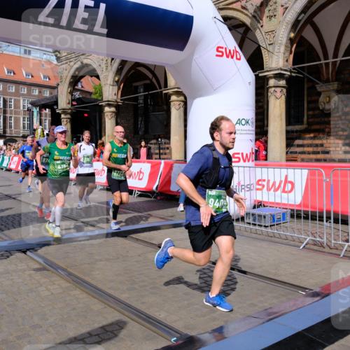 13.09.2026 - 21. swb-Marathon Bremen Tim E. http://msf.ph/oto/10389915 13.09.2026 13:33:19 Ziel 891, 1532, 2440, 2638, 2818, 2959, 3167, 3404, 3710, 3773, 3902, 4194, 4233, 4408, 4659, 5090, 5191, 5395, 5410, 5706, 5749, 5981, 6018, 6941, 7756, 7788, 7830, 8061, 9269, 9292, 9406, 9745, 9829, 10048, 13019, 13028, 13039, 13092, 13093, 13101, 13146, 13164, 13234, 13247 meine-sportfotos.de