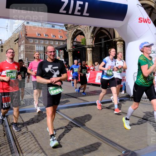 13.09.2026 - 21. swb-Marathon Bremen Tim E. http://msf.ph/oto/10389925 13.09.2026 13:33:20 Ziel 891, 1532, 2393, 2440, 2638, 2818, 2959, 3167, 3404, 3710, 3773, 3902, 4194, 4233, 4408, 4659, 5090, 5191, 5324, 5395, 5410, 5706, 5749, 5981, 6018, 6941, 7756, 7788, 7830, 8061, 9269, 9292, 9406, 9745, 9829, 10048, 13019, 13028, 13039, 13092, 13093, 13101, 13146, 13164, 13234, 13247 meine-sportfotos.de