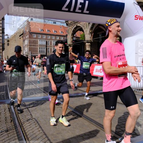 13.09.2026 - 21. swb-Marathon Bremen Tim E. http://msf.ph/oto/10389947 13.09.2026 13:33:22 Ziel 891, 1532, 2393, 2440, 2818, 2959, 3167, 3404, 3710, 3773, 4194, 4260, 4408, 4659, 5090, 5191, 5324, 5395, 5410, 5706, 5749, 5981, 6018, 6941, 7756, 7788, 7830, 8061, 9269, 9292, 9406, 9745, 9829, 10048, 13019, 13028, 13039, 13092, 13093, 13101, 13146, 13247 meine-sportfotos.de