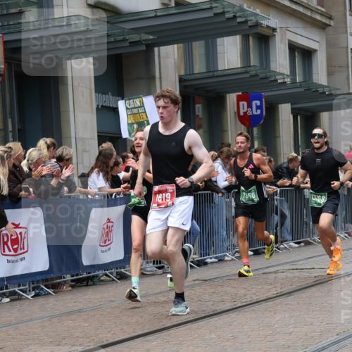13.09.2026 - 21. swb-Marathon Bremen Strokosch-Dieckow http://msf.ph/oto/10389972 13.09.2026 13:01:24 Ziel 1614, 4118, 4696, 5369, 7950, 9137, 13063, 13168, 1411, 1619, 3019, 4118, 4328, 5663, 5996 meine-sportfotos.de