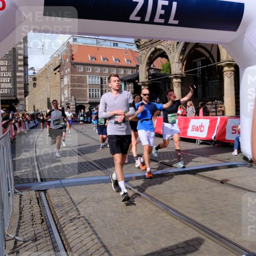 13.09.2026 - 21. swb-Marathon Bremen Tim E. http://msf.ph/oto/10389975 13.09.2026 13:33:25 Ziel 1532, 2283, 2393, 2440, 2818, 2959, 3167, 3404, 3710, 3773, 4194, 4260, 4408, 4659, 5090, 5191, 5324, 5395, 5410, 5706, 5749, 5790, 5981, 6941, 7467, 7756, 7788, 7830, 8061, 9269, 9292, 9406, 9745, 9829, 13019, 13028, 13039, 13092, 13093, 13101, 13146 meine-sportfotos.de
