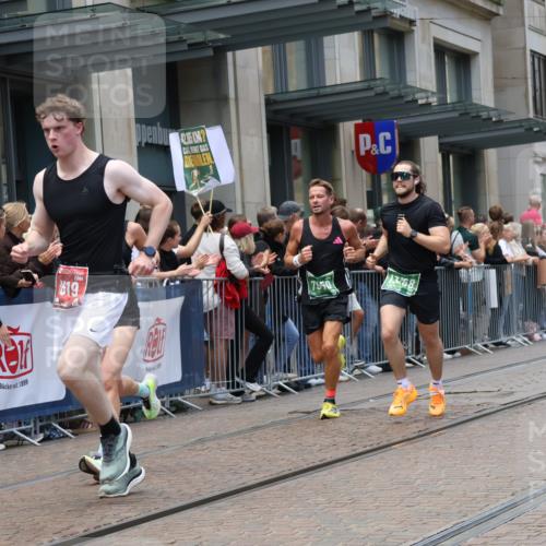 13.09.2026 - 21. swb-Marathon Bremen Strokosch-Dieckow http://msf.ph/oto/10389976 13.09.2026 13:01:24 Ziel 1614, 4118, 4696, 5369, 7950, 9137, 13063, 13168, 1411, 1619, 3019, 4118, 4328, 5663, 5996 meine-sportfotos.de