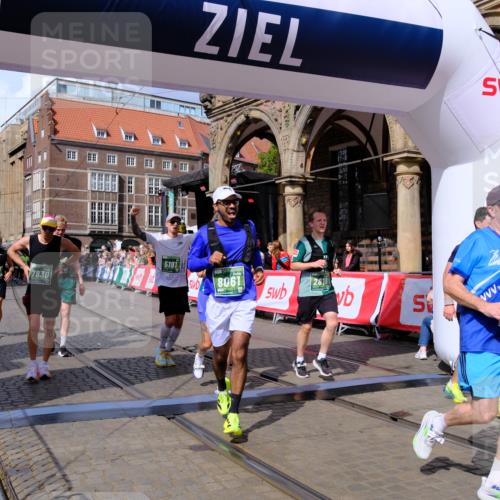 13.09.2026 - 21. swb-Marathon Bremen Tim E. http://msf.ph/oto/10390019 13.09.2026 13:33:31 Ziel 831, 1124, 2283, 2393, 2440, 2818, 2959, 2980, 3710, 4243, 4260, 4408, 4492, 4536, 4565, 4659, 5040, 5191, 5324, 5395, 5410, 5749, 5790, 5914, 5981, 6614, 6777, 6915, 7145, 7421, 7467, 7788, 7789, 7830, 8061, 9269, 9616, 9856, 13019, 13028, 13084, 13092, 13093, 13101 meine-sportfotos.de
