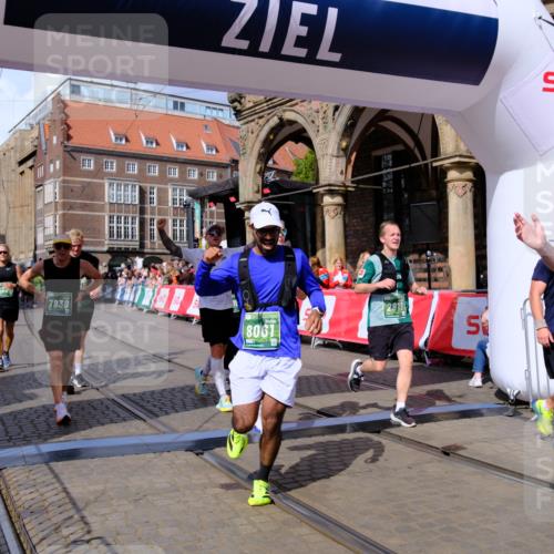 13.09.2026 - 21. swb-Marathon Bremen Tim E. http://msf.ph/oto/10390025 13.09.2026 13:33:31 Ziel 831, 1124, 2283, 2393, 2440, 2818, 2959, 2980, 3710, 4243, 4260, 4408, 4492, 4536, 4565, 4659, 5040, 5191, 5324, 5395, 5410, 5749, 5790, 5914, 5981, 6614, 6777, 6915, 7145, 7421, 7467, 7788, 7789, 7830, 8061, 9269, 9616, 9856, 13019, 13028, 13084, 13092, 13093, 13101 meine-sportfotos.de