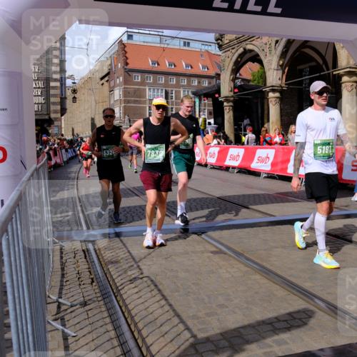 13.09.2026 - 21. swb-Marathon Bremen Tim E. http://msf.ph/oto/10390042 13.09.2026 13:33:33 Ziel 831, 1124, 2283, 2393, 2440, 2818, 2959, 2980, 3710, 4052, 4243, 4260, 4408, 4492, 4536, 4565, 5040, 5191, 5324, 5395, 5560, 5660, 5790, 5861, 5862, 5914, 5981, 6421, 6614, 6777, 6915, 7145, 7421, 7467, 7788, 7789, 7830, 8061, 9206, 9269, 9616, 9856, 13028, 13084, 13093, 13101 meine-sportfotos.de