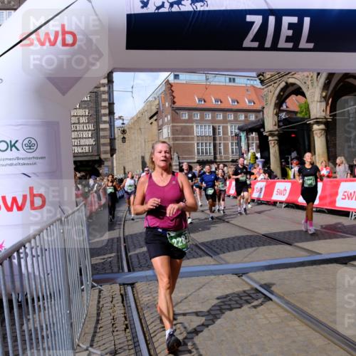 13.09.2026 - 21. swb-Marathon Bremen Tim E. http://msf.ph/oto/10390070 13.09.2026 13:33:39 Ziel 831, 1124, 2283, 2393, 2980, 4052, 4219, 4243, 4260, 4492, 4536, 4543, 4565, 5040, 5324, 5560, 5660, 5726, 5790, 5861, 5862, 5914, 6256, 6421, 6597, 6614, 6777, 6882, 6915, 6997, 7145, 7421, 7467, 7789, 7830, 8093, 8177, 8501, 8599, 8602, 9206, 9616, 9856, 9883, 13084, 13101 meine-sportfotos.de