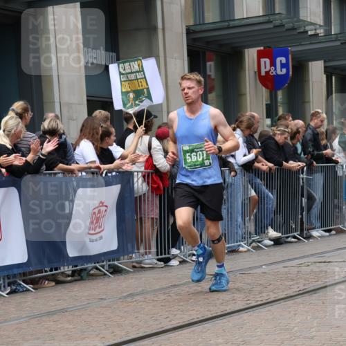 13.09.2026 - 21. swb-Marathon Bremen Strokosch-Dieckow http://msf.ph/oto/10390071 13.09.2026 13:01:38 Ziel 1614, 1667, 4696, 4739, 5601, 9233, 1411, 4118, 4328, 5369, 5996, 7950, 9137, 13063, 13168 meine-sportfotos.de