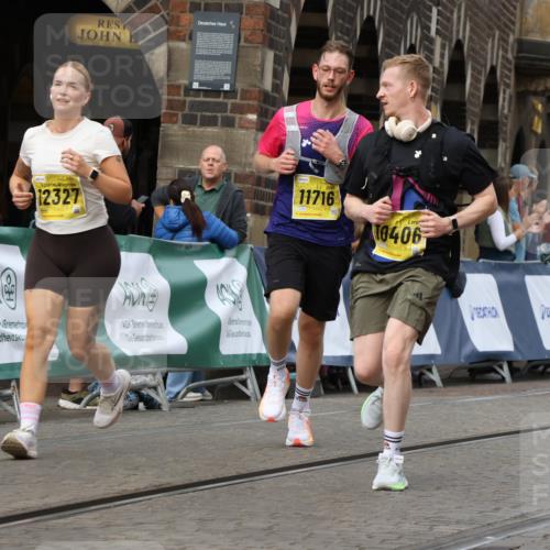 13.09.2026 - 21. swb-Marathon Bremen Strokosch-Dieckow http://msf.ph/oto/10390073 13.09.2026 11:12:32 Ziel 10213, 10414, 11052, 11585, 11633, 12012, 10354, 10743, 10874, 10875, 11090, 11657, 12234, 12423, 12497 meine-sportfotos.de