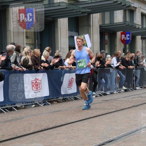13.09.2026 - 21. swb-Marathon Bremen Strokosch-Dieckow http://msf.ph/oto/10390075 13.09.2026 13:01:39 Ziel 1614, 1667, 4696, 4739, 5601, 9233, 1411, 4118, 5369, 5996, 7950, 9137, 13063, 13168 meine-sportfotos.de