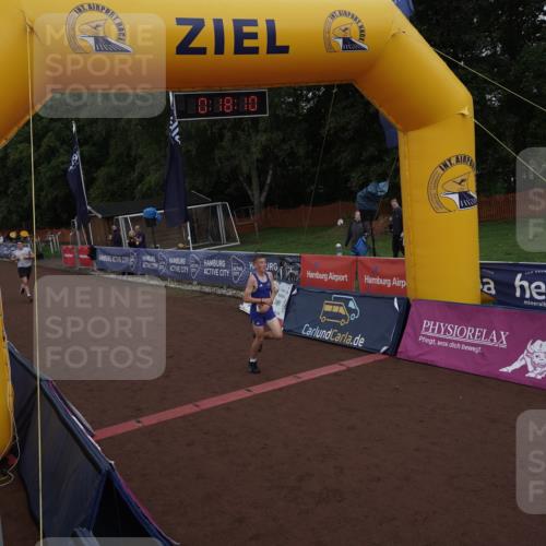 13.09.2026 - Airport Race Dennis Weichert http://msf.ph/oto/10390083 13.09.2026 10:18:44 Ziel 5409, 5411 meine-sportfotos.de