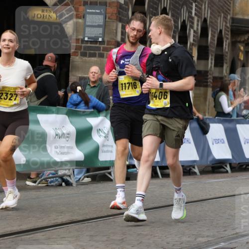 13.09.2026 - 21. swb-Marathon Bremen Strokosch-Dieckow http://msf.ph/oto/10390087 13.09.2026 11:12:32 Ziel 10213, 10414, 11052, 11585, 11633, 12012, 10354, 10743, 10874, 10875, 11090, 11657, 12234, 12423, 12497 meine-sportfotos.de