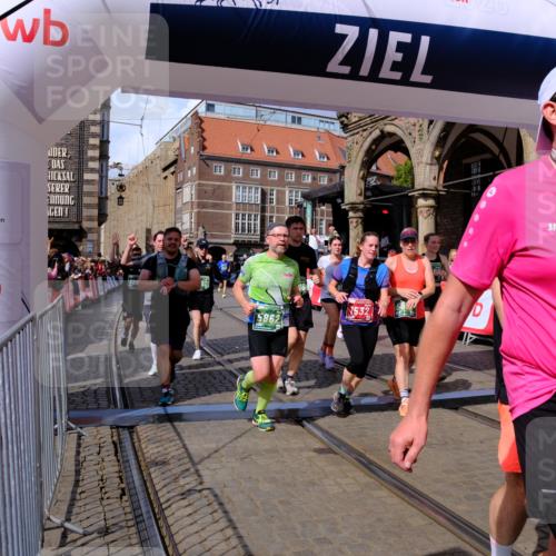 13.09.2026 - 21. swb-Marathon Bremen Tim E. http://msf.ph/oto/10390105 13.09.2026 13:33:46 Ziel 831, 930, 1124, 2960, 2980, 3562, 4052, 4219, 4243, 4492, 4536, 4543, 4565, 5040, 5560, 5660, 5726, 5861, 5862, 5914, 6256, 6421, 6538, 6597, 6614, 6777, 6844, 6882, 6915, 6997, 7145, 7421, 7523, 7789, 7863, 8093, 8177, 8501, 8599, 8602, 8691, 9206, 9508, 9616, 9856, 9883, 10114, 13078, 13084 meine-sportfotos.de