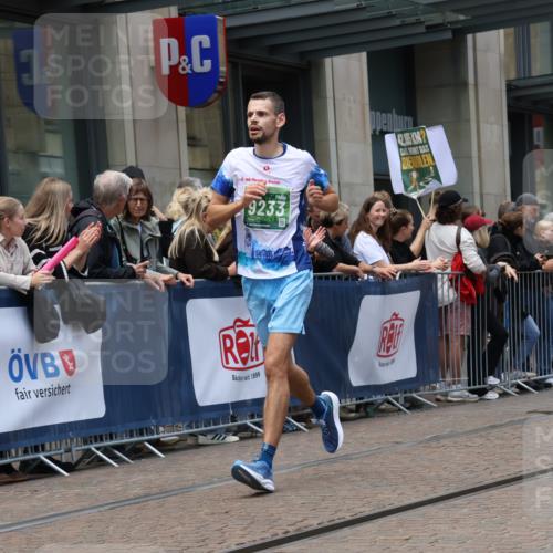13.09.2026 - 21. swb-Marathon Bremen Strokosch-Dieckow http://msf.ph/oto/10390107 13.09.2026 13:01:42 Ziel 1667, 4696, 4739, 5601, 9233, 1614, 4118, 5369, 5996, 7950, 9137, 13063, 13168 meine-sportfotos.de