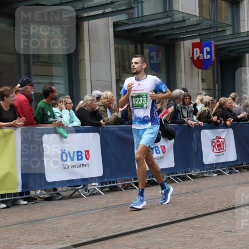 13.09.2026 - 21. swb-Marathon Bremen Strokosch-Dieckow http://msf.ph/oto/10390115 13.09.2026 13:01:42 Ziel 1667, 4696, 4739, 5601, 9233, 1614, 4118, 5369, 5996, 7950, 9137, 13063, 13168 meine-sportfotos.de
