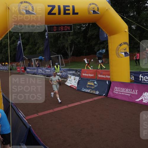 13.09.2026 - Airport Race Dennis Weichert http://msf.ph/oto/10390129 13.09.2026 10:19:37 Ziel 5257, 5451 meine-sportfotos.de