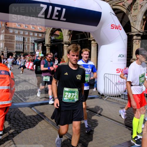 13.09.2026 - 21. swb-Marathon Bremen Tim E. http://msf.ph/oto/10390149 13.09.2026 13:34:04 Ziel 930, 2405, 2727, 2872, 2960, 3201, 3761, 4490, 4554, 4658, 4874, 5063, 5156, 5513, 5587, 6508, 6538, 6808, 7126, 7354, 7633, 7652, 7832, 8512, 9068, 9128, 9342, 9344, 9390 meine-sportfotos.de