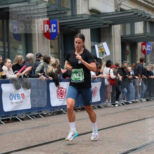 13.09.2026 - 21. swb-Marathon Bremen Strokosch-Dieckow http://msf.ph/oto/10390161 13.09.2026 13:02:03 Ziel 9583, 1614, 1667, 4696, 4739, 5601, 9233 meine-sportfotos.de