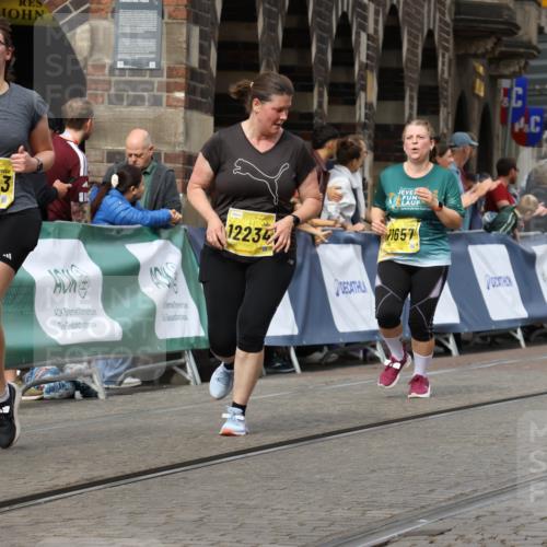 13.09.2026 - 21. swb-Marathon Bremen Strokosch-Dieckow http://msf.ph/oto/10390201 13.09.2026 11:12:48 Ziel 10213, 10406, 10414, 10874, 10875, 10909, 11090, 11716, 12327, 12497, 10483, 10893, 11606, 11627, 11671, 11832, 12050, 12060 meine-sportfotos.de