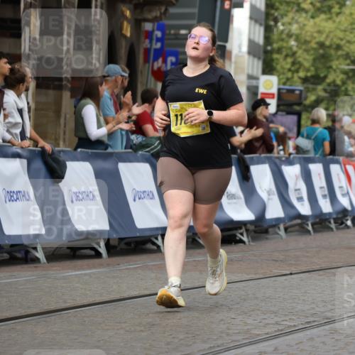 13.09.2026 - 21. swb-Marathon Bremen Strokosch-Dieckow http://msf.ph/oto/10390281 13.09.2026 11:13:01 Ziel 10354, 10483, 10743, 10874, 10875, 11090, 11657, 12234, 12423, 12497, 10804, 11048, 11357, 12393, 12418 meine-sportfotos.de