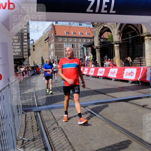 13.09.2026 - 21. swb-Marathon Bremen Tim E. http://msf.ph/oto/10390288 13.09.2026 13:34:25 Ziel 1364, 1656, 2355, 2464, 3162, 3389, 3522, 3632, 3790, 3984, 4613, 5265, 5341, 5489, 5563, 5768, 6090, 6151, 6350, 6405, 6509, 6623, 7047, 7113, 7303, 7431, 7696, 7897, 7988, 8025, 8641, 8870, 8910, 9094, 9100, 9905, 10058, 13118 meine-sportfotos.de