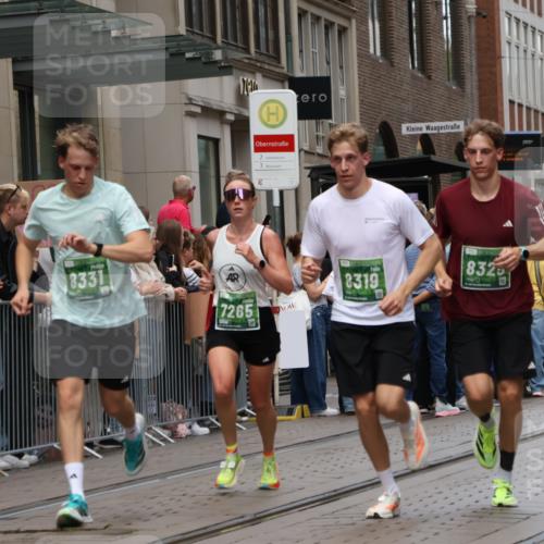 13.09.2026 - 21. swb-Marathon Bremen Strokosch-Dieckow http://msf.ph/oto/10390291 13.09.2026 13:02:41 Ziel 1381, 1862, 6918, 7265, 8319, 8325, 8331, 8756, 9200, 1795, 1850, 3609, 7841, 13237 meine-sportfotos.de